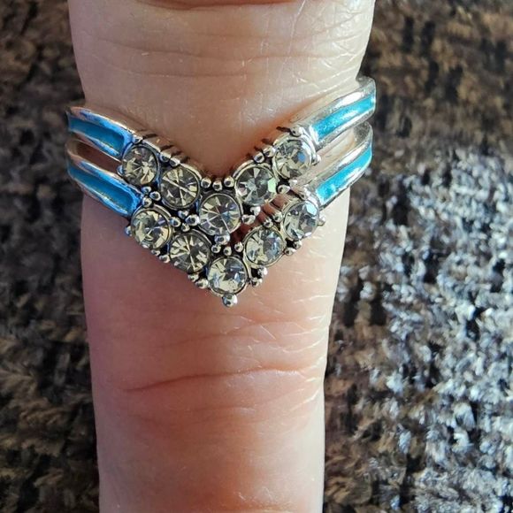 Ladies ring 3 piece turquoise. Size 10. - Picture 3 of 4